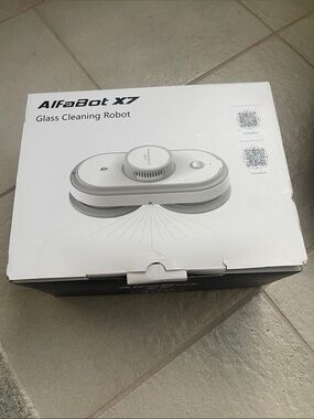 X7 Glass Cleaning Robot - White